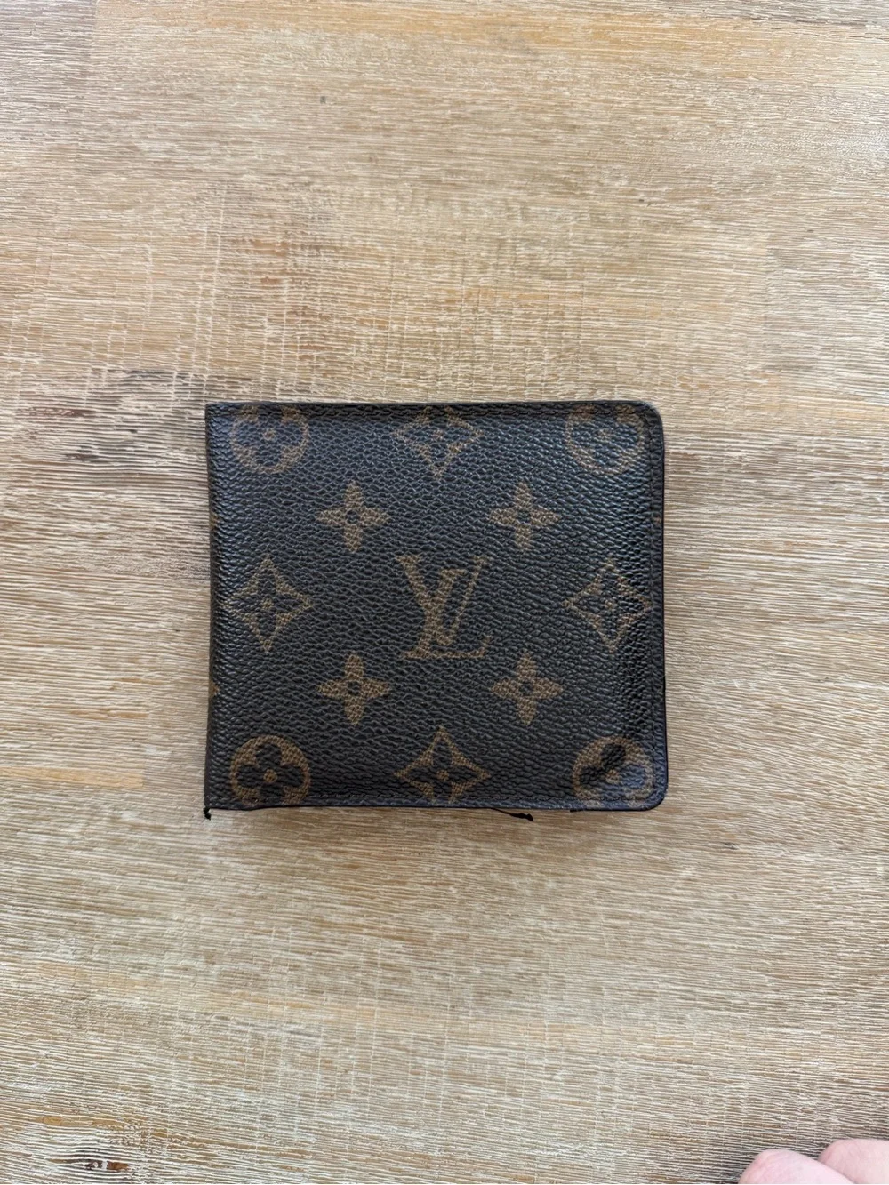 Louis Vuitton Men’s Monogram Canvas Bifold Wallet
